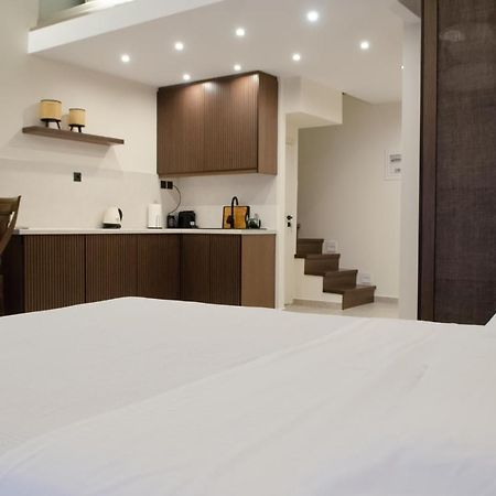 Leone Suites Nafpaktos Buitenkant foto