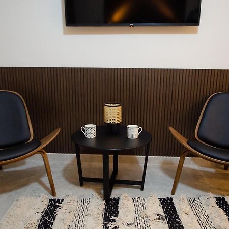 Leone Suites Nafpaktos Buitenkant foto