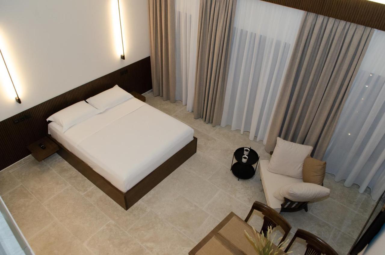 Leone Suites Nafpaktos Buitenkant foto