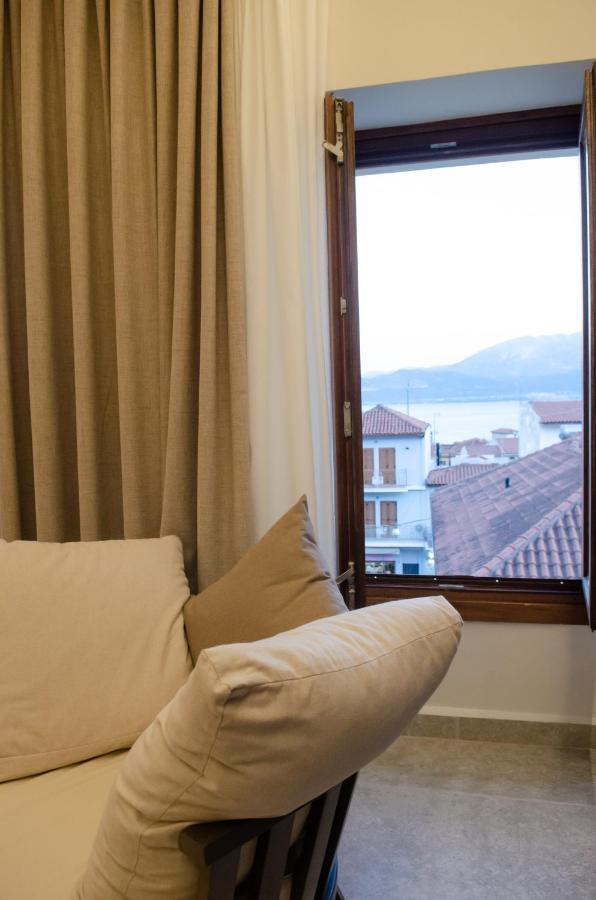 Leone Suites Nafpaktos Buitenkant foto