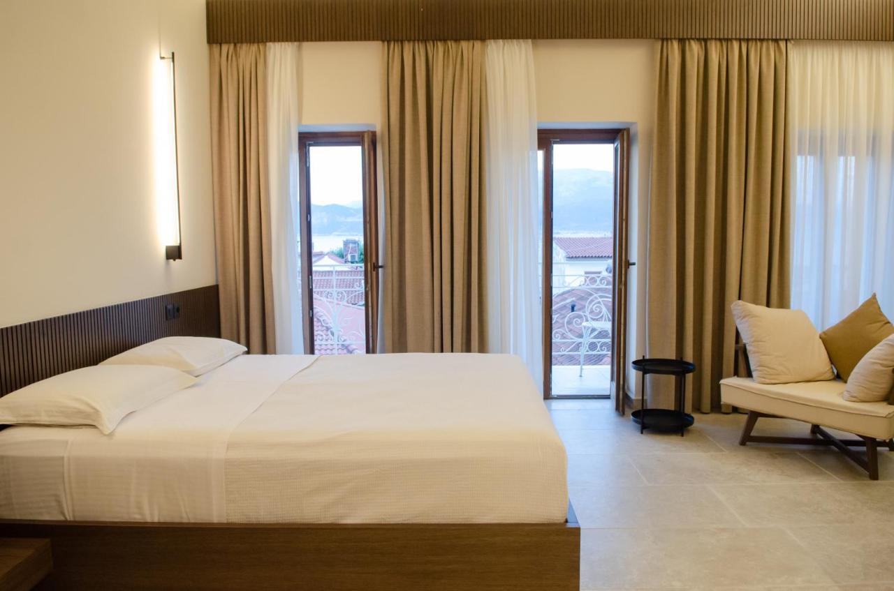 Leone Suites Nafpaktos Buitenkant foto